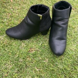 Stunning black ankle boots